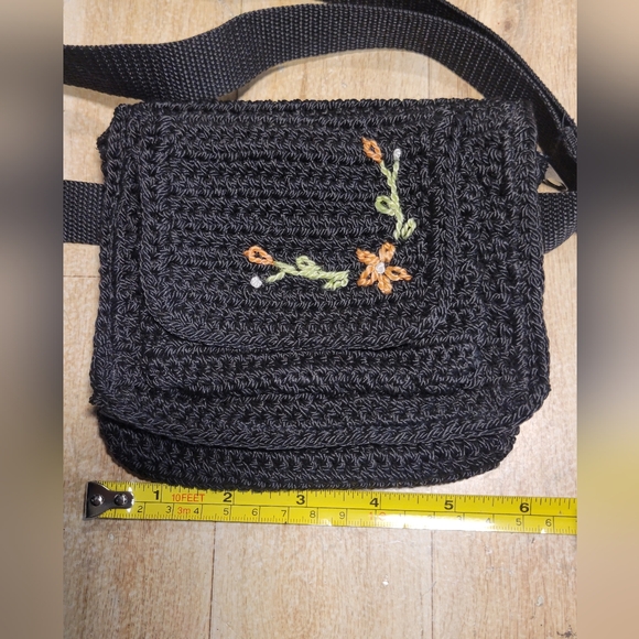 Fanny pack, woven and embroidered bag   or wallet. - Picture 6 of 7